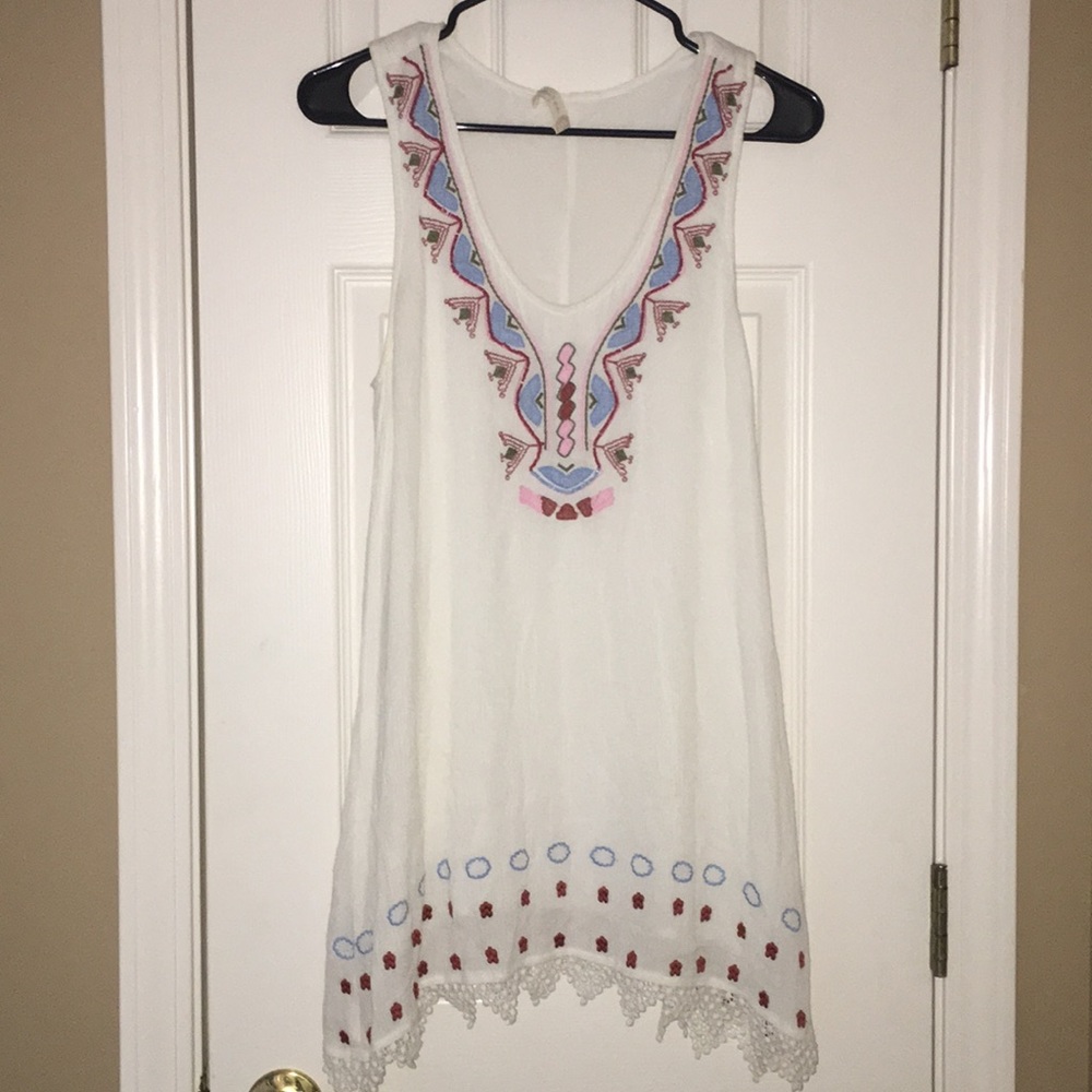 Alatar’d State Embroidered Tunic